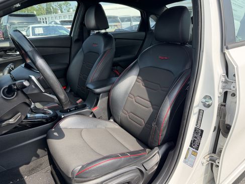 Used 2022 Kia Forte GT FWD image 7