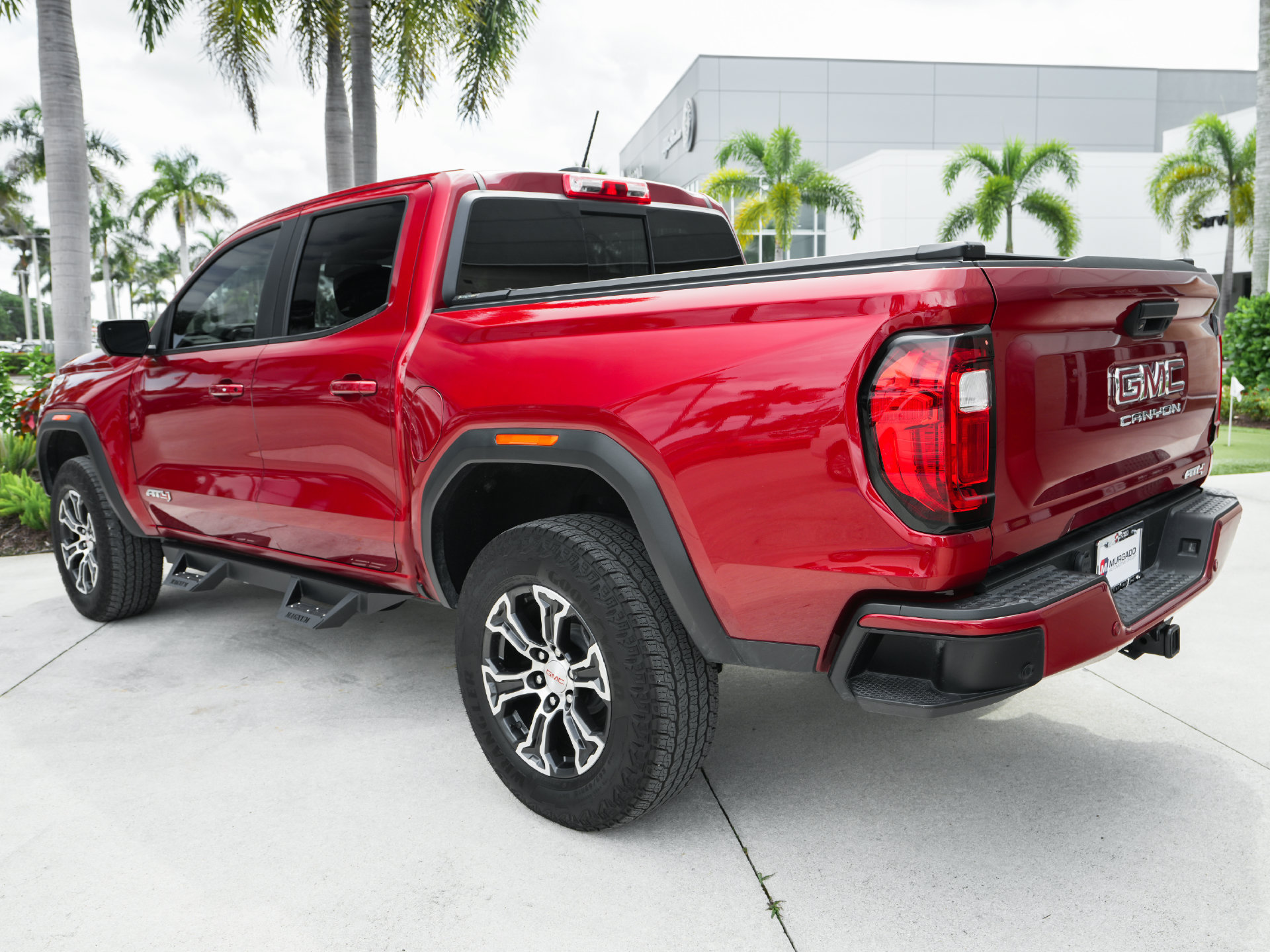 Used 2023 GMC Canyon AT4 w/ Technology Package AWD/4WD image 33