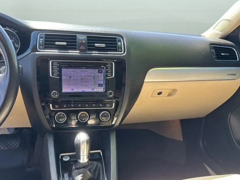 Used 2016 Volkswagen Jetta SEL Premium FWD image 20