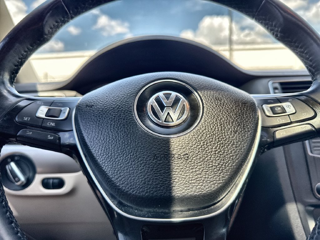 Used 2018 Volkswagen Jetta SE FWD image 33