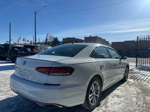 Used 2020 Volkswagen Passat 2.0T SE image 4