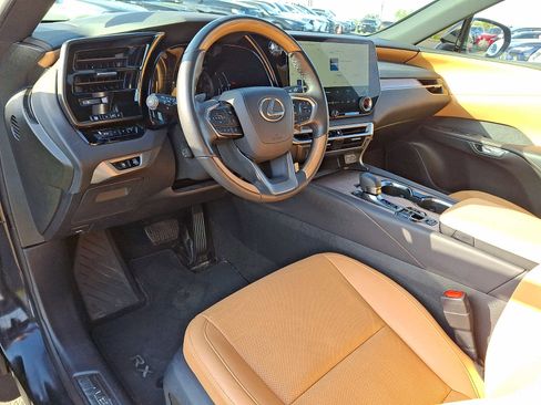 Used 2024 Lexus RX 350 Premium w/ Accessory Package (Z1) AWD/4WD image 10