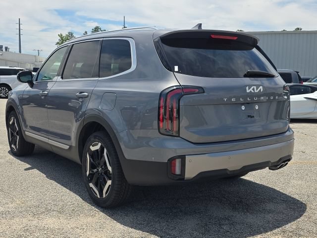 Used 2025 Kia Telluride EX w/ EX Captain's Chair Package FWD image 3