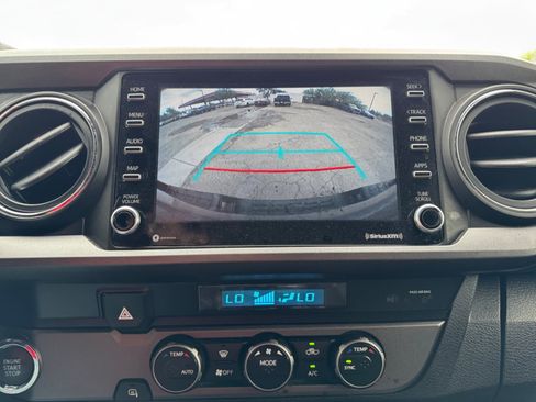 Used 2021 Toyota Tacoma TRD Off-Road w/ Technology Package RWD image 21
