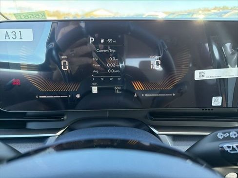 New 2026 Kia Carnival EX FWD image 17