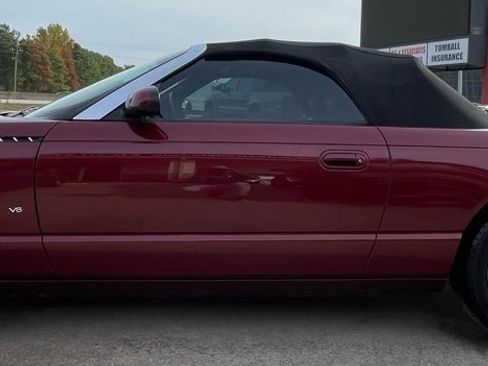 Used 2004 Ford Thunderbird image 9
