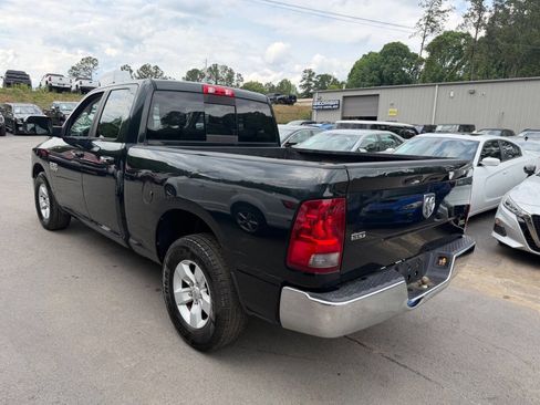 Used 2016 RAM 1500 Classic SLT RWD image 8