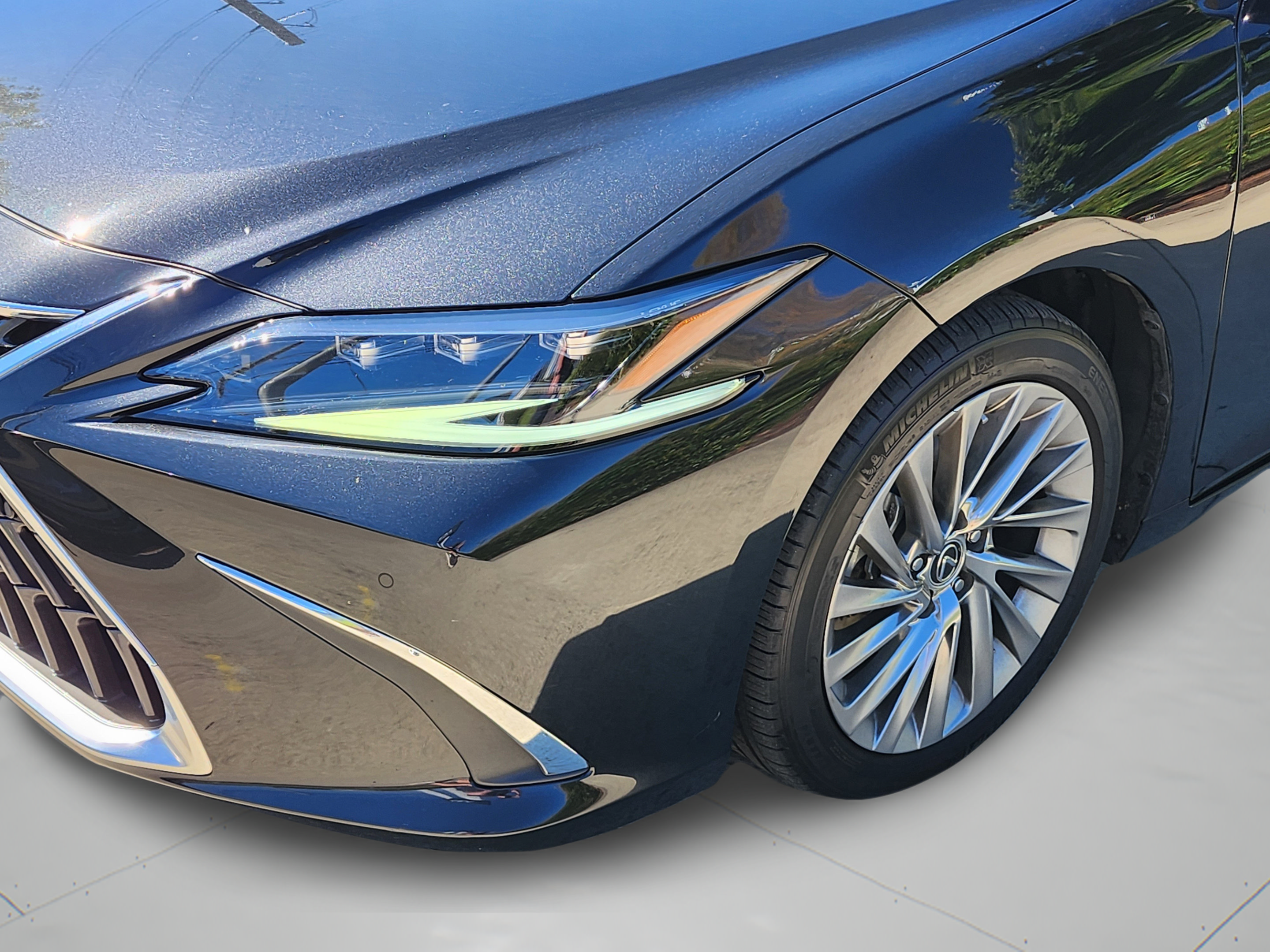 Certified 2022 Lexus ES 350 Ultra Luxury w/ Accessory Package 2 FWD image 10