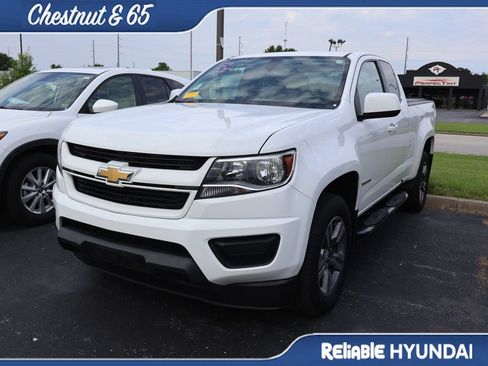 Used 2017 Chevrolet Colorado W/T w/ Custom Special Edition AWD/4WD image 9