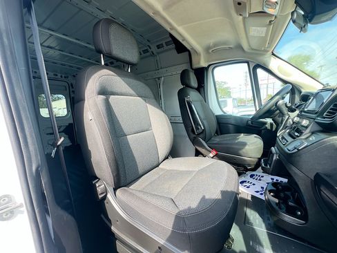 Used 2023 RAM ProMaster 2500 image 31