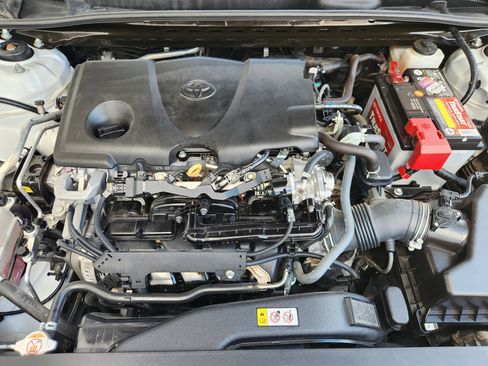 Used 2022 Toyota Camry SE FWD image 31
