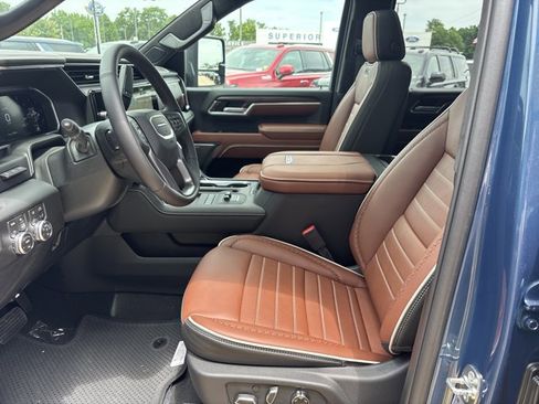 New 2026 GMC Sierra 2500 Denali Ultimate AWD/4WD image 16