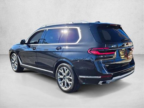 Used 2026 BMW X7 xDrive40i w/ Premium Package image 8