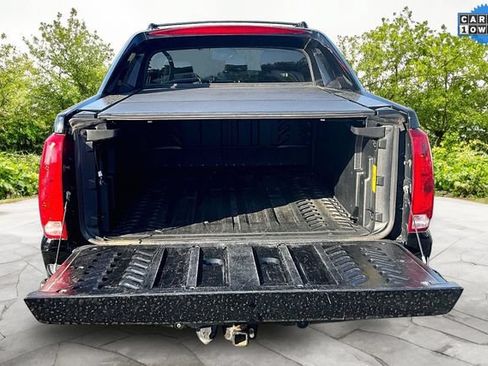 Used 2013 Cadillac Escalade EXT Premium AWD/4WD image 17