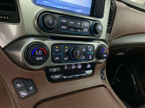 Used 2017 Chevrolet Tahoe Premier AWD/4WD image 33