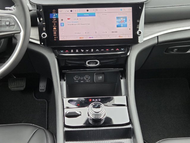 New 2026 Jeep Grand Cherokee L Limited AWD/4WD image 13