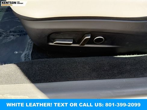 Used 2025 Tesla Model 3 Long Range AWD/4WD image 32