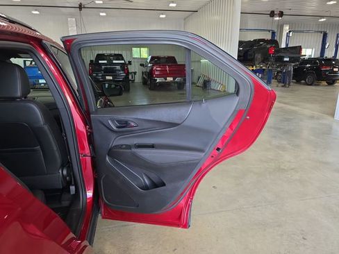 Used 2024 Chevrolet Equinox RS w/ RS Leather Package AWD/4WD image 29