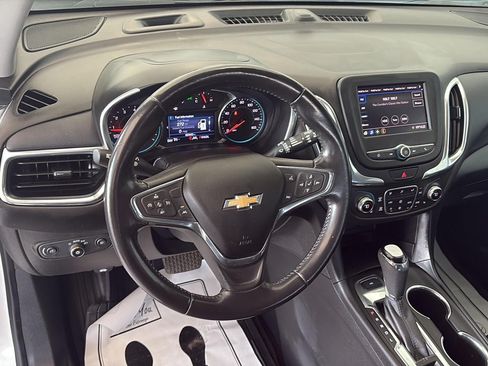 Used 2020 Chevrolet Equinox LT AWD/4WD image 12