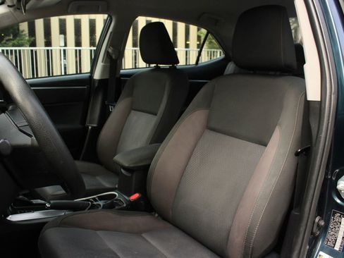 Used 2018 Toyota Corolla LE image 15