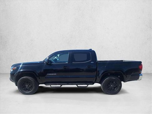 Certified 2022 Toyota Tacoma SR5 RWD image 8