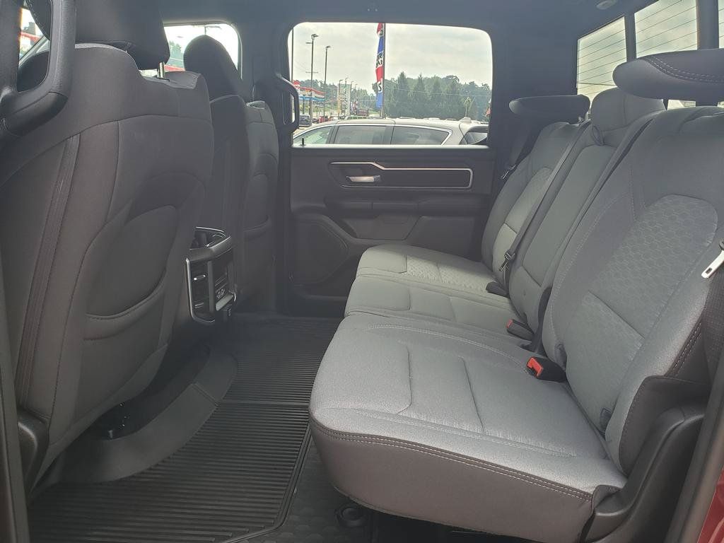 Used 2025 RAM 1500 Big Horn AWD/4WD image 13