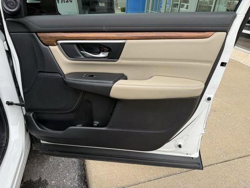 Used 2022 Honda CR-V Touring image 45