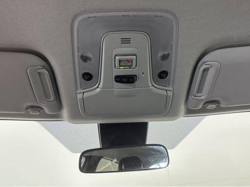 Used 2021 Toyota Prius LE image 39