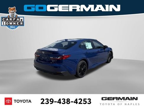 Used 2026 Toyota Camry SE FWD image 9