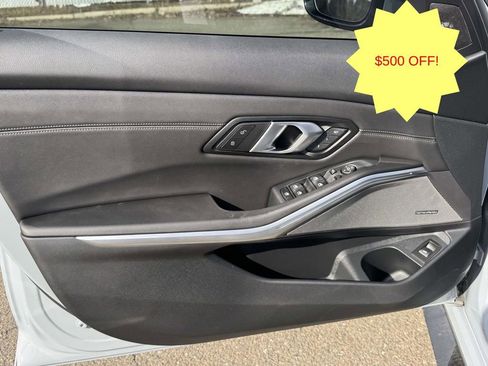 Used 2025 BMW M3 w/ Executive Package RWD image 32