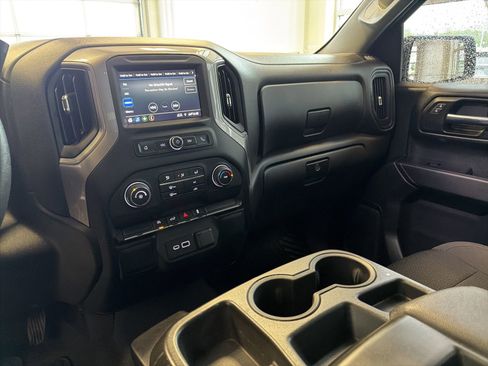 Used 2022 Chevrolet Silverado 1500 Custom w/ Rally Edition AWD/4WD image 8