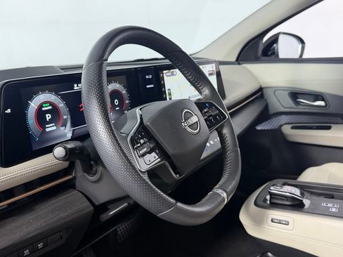 Used 2024 Nissan Ariya FWD image 21