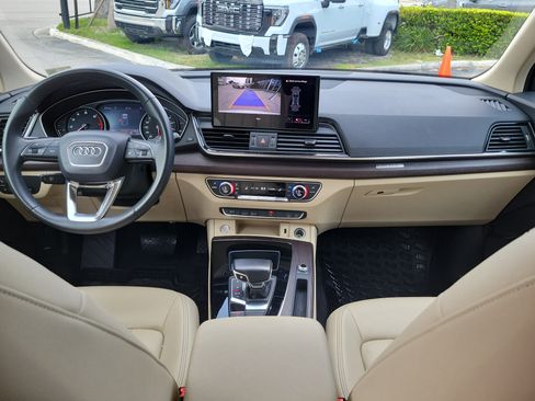 Used 2021 Audi Q5 2.0T Premium w/ Convenience Package AWD/4WD image 18