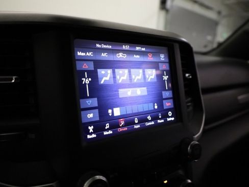 Used 2021 RAM 1500 Big Horn image 18