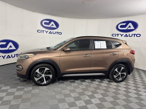 Used 2017 Hyundai Tucson Limited w/ Limited Ultimate Package 03 image 6