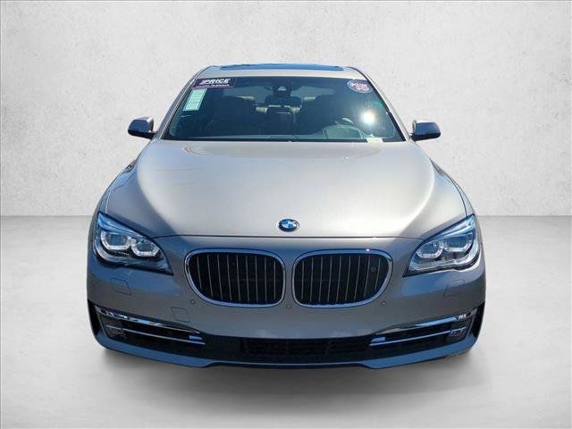 Used 2015 BMW 750Li RWD image 2