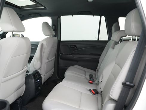 Used 2023 Honda Passport Elite image 15