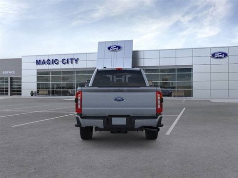 New 2026 Ford F250 Lariat w/ FX4 Off-Road Package image 5