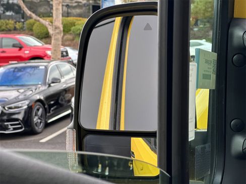 New 2025 Mercedes-Benz Sprinter 2500 image 9