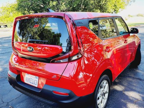 Used 2021 Kia Soul S image 13