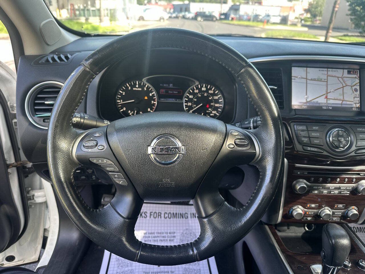Used 2016 Nissan Pathfinder Platinum AWD/4WD image 15