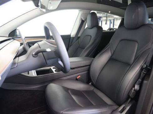 Used 2025 Tesla Model Y Long Range AWD/4WD image 21
