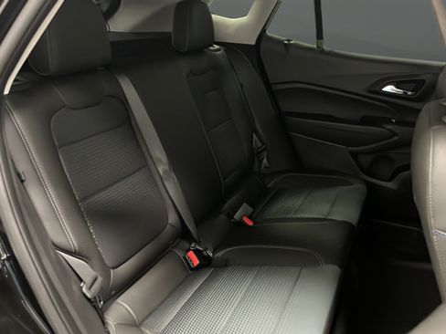 New 2026 Chevrolet Trax LT w/ Midnight Edition FWD image 23