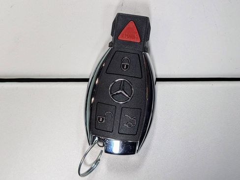 Used 2017 Mercedes-Benz SL 550 image 44