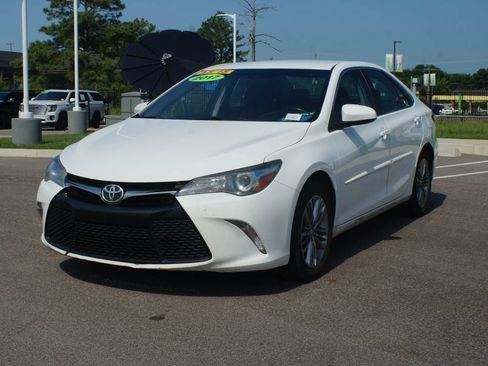 Used 2017 Toyota Camry SE w/ Protection Package (Q2) FWD image 14