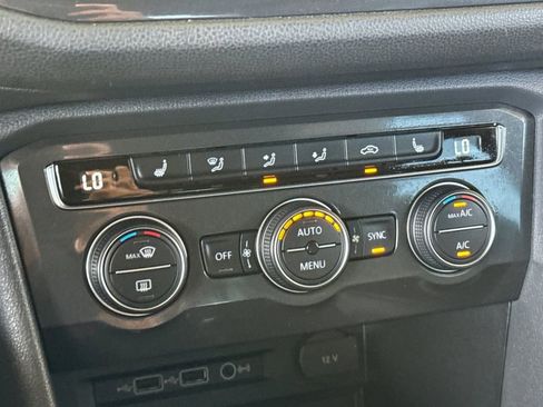 Used 2019 Volkswagen Tiguan SEL R-Line image 19