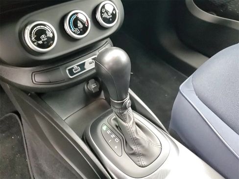 Used 2022 FIAT 500X Pop w/ Sport Appearance Package image 18