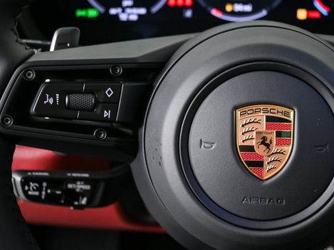 New 2026 Porsche Cayenne S image 10