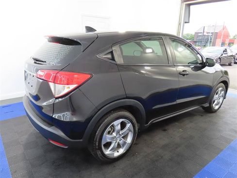 Used 2022 Honda HR-V LX image 14