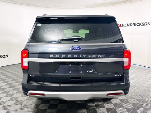 Used 2024 Ford Expedition Max XLT image 4